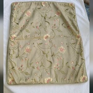 2 Embroidered Pillow‎ Sham Covers Beautiful light Olive green Floral Embroidered